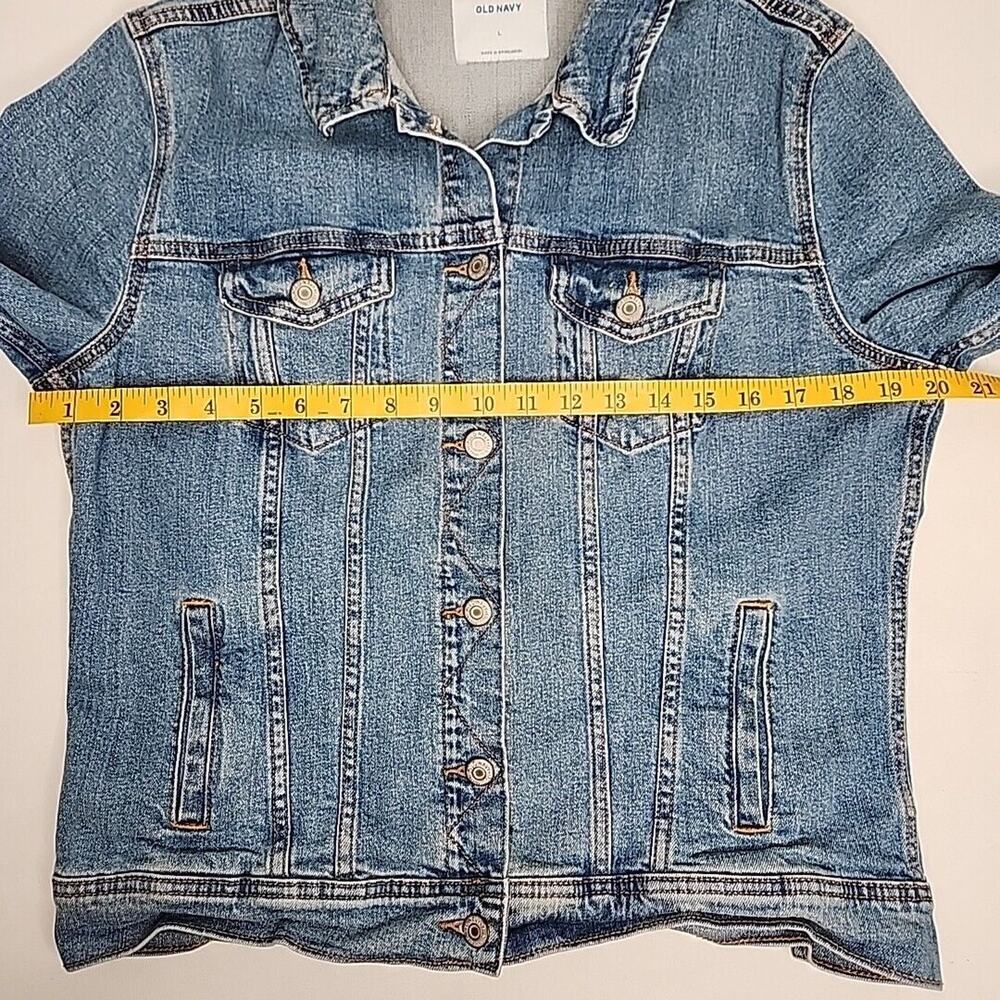 Women's Old Navy Large Blue Denim Trucker Jacket Cotton 1% Spandex Stretch - Picture 3 of 13